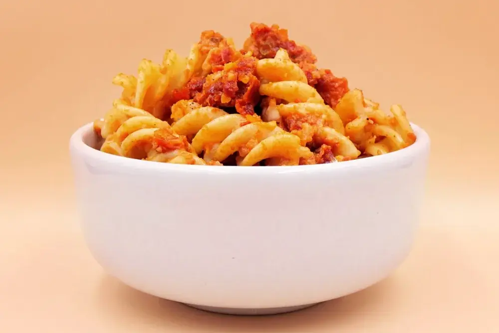 Makaron z pesto i suszonymi pomidorami - idealny przepis