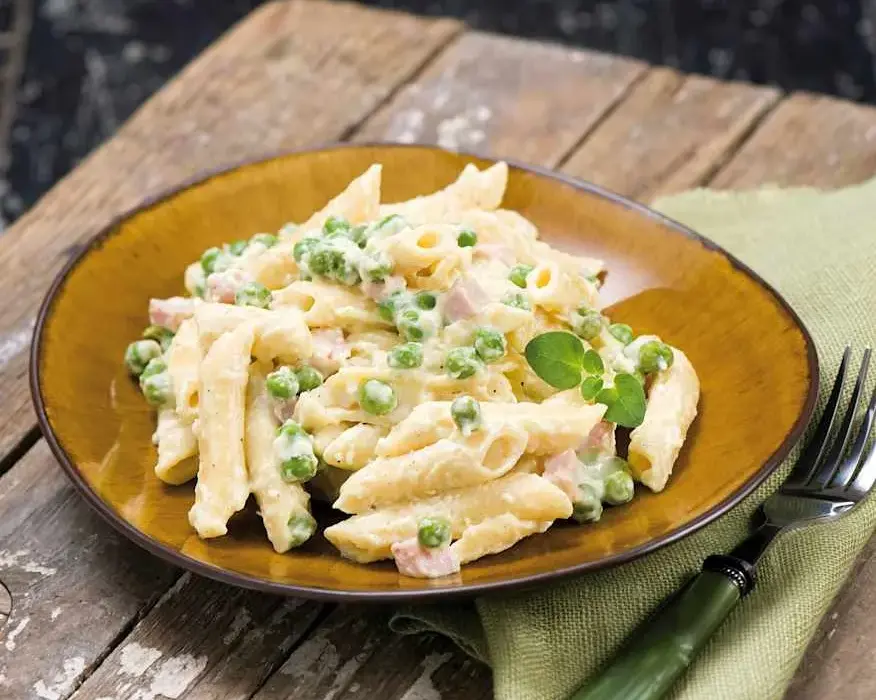 Penne w sosie śmietanowo serowym Thermomix - prosty przepis na obiad
