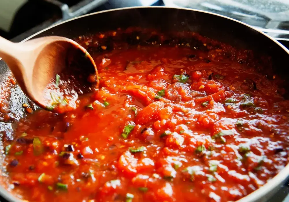 Jak przygotować sos do spaghetti bolognese do słoików i go przechować