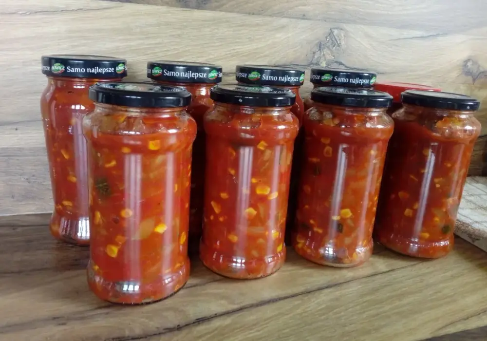 Sos do spaghetti z cukinii i papryki do słoików – łatwy przepis na pyszny smak