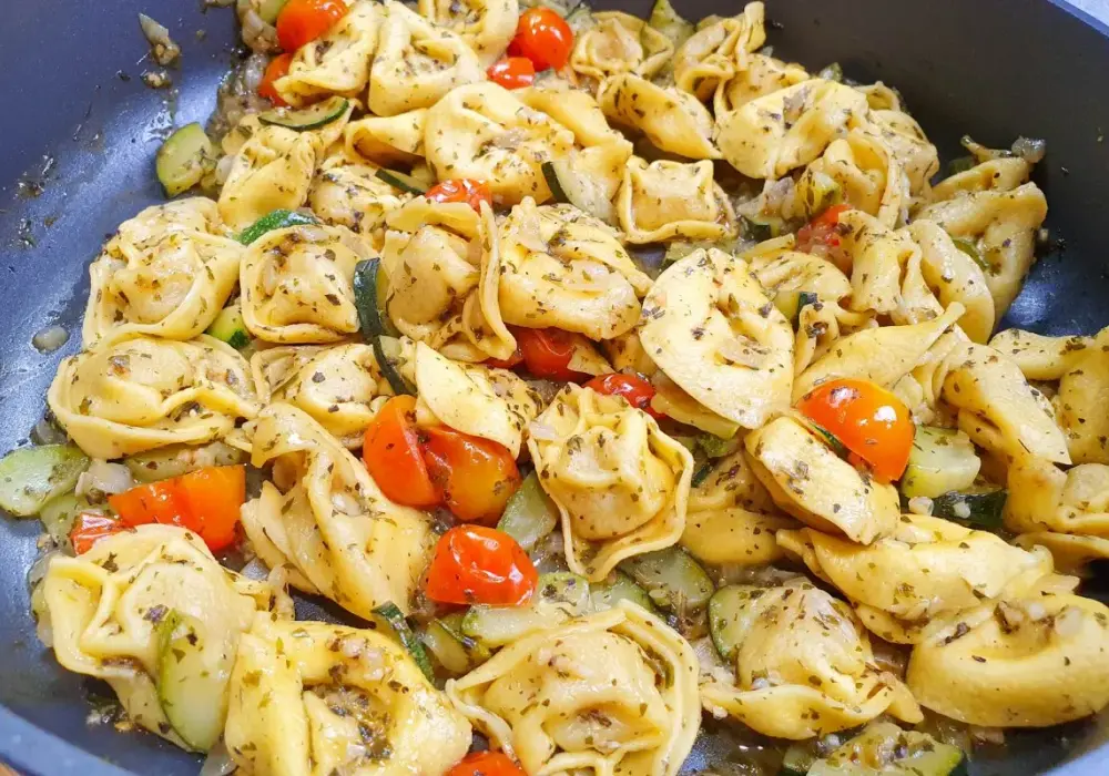 Tortellini na obiad: Szybkie przepisy na 15 minut