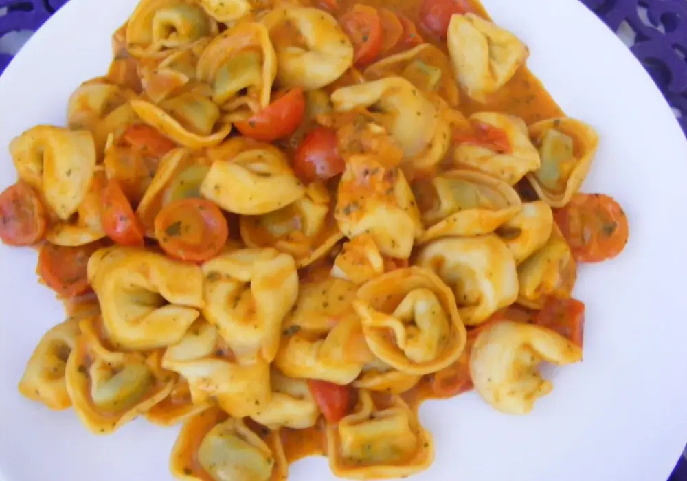 Jak długo gotować tortellini? Sprawdź idealny czas gotowania!