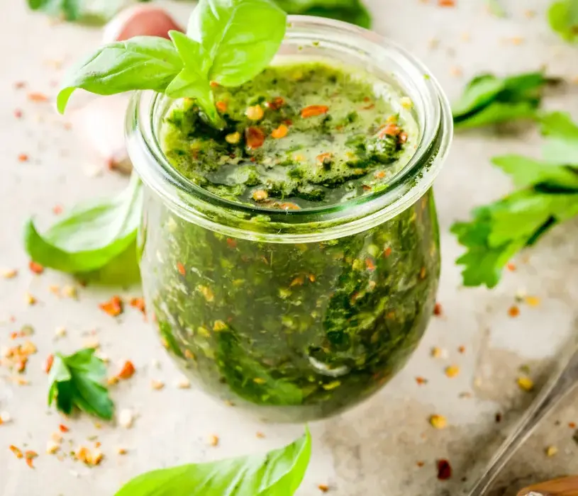 Czy pesto można zamrozić? Odkryj skuteczne metody przechowywania