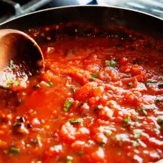 Jak przygotować sos do spaghetti bolognese do słoików i go przechować