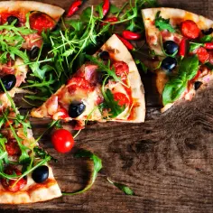 Jak podgrzać pizzę w piekarniku, by nie straciła chrupkości i smaku