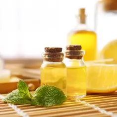 Oliwa cytrynowa do czego? Odkryj jej wyjątkowe zastosowania w kuchni