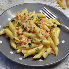 Penne salmone - prosta receptura na wyjątkowe danie z łososiem