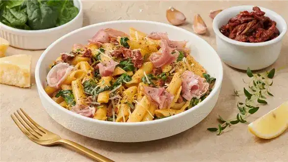 Zdjęcie Pyszne przepisy na penne, które zachwycą Twoje podniebienie