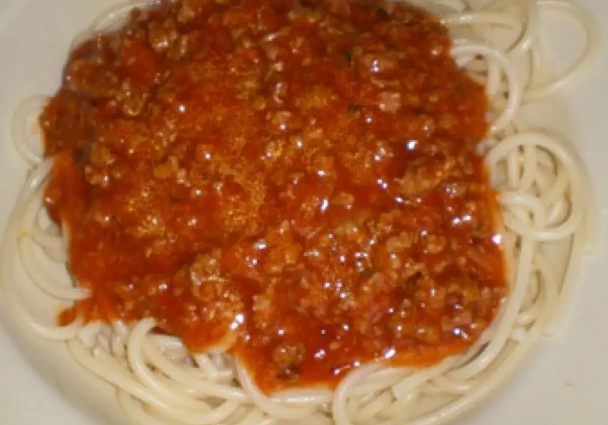 Zdjęcie Pyszny sos do spaghetti z mięsem mielonym, który zachwyci każdego