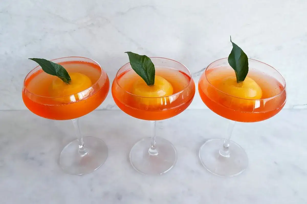 Trzy Aperol Spritz, idealne na lato. Prosty przepis ml.