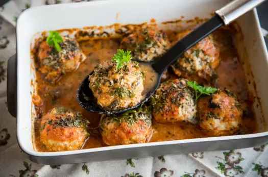 Co zrobić z mięsa mielonego? Pomysły na szybki obiad