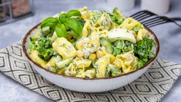 Jak podawać tortellini z serem, aby zaskoczyć gości i siebie