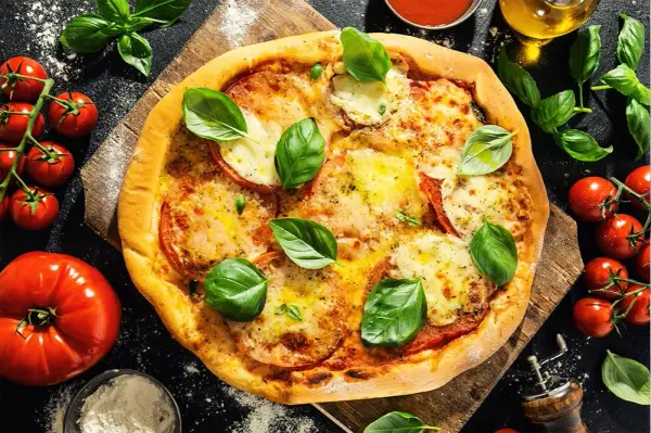 Czy pizza jest lekkostrawna? Sprawdź, jak ją przygotować zdrowo