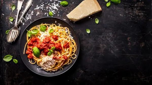 Bazylia czy oregano do spaghetti – wybierz idealne zioło dla smaku